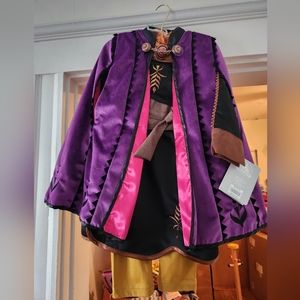 Anna travel outfit from Frozen 2